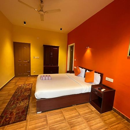 Munnar Blue Mist Bed and Breakfast Buitenkant foto
