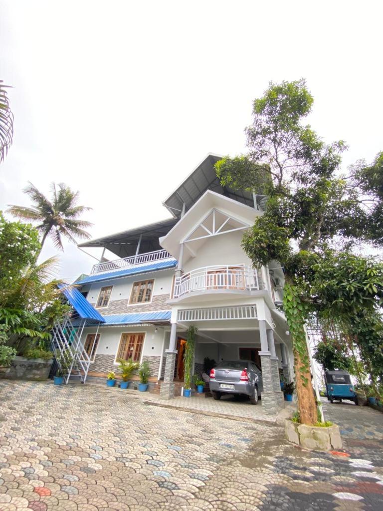 Munnar Blue Mist Bed and Breakfast Buitenkant foto