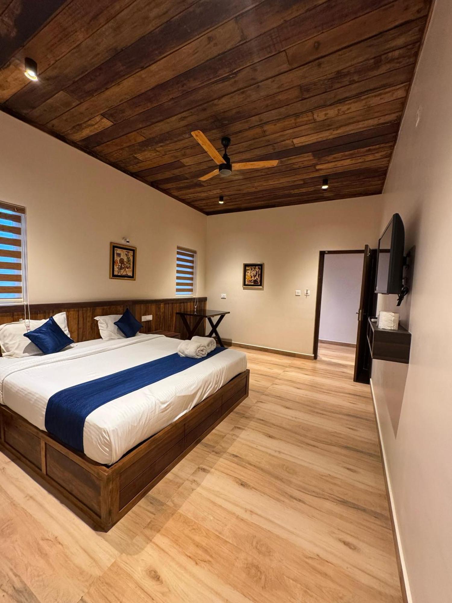 Munnar Blue Mist Bed and Breakfast Buitenkant foto