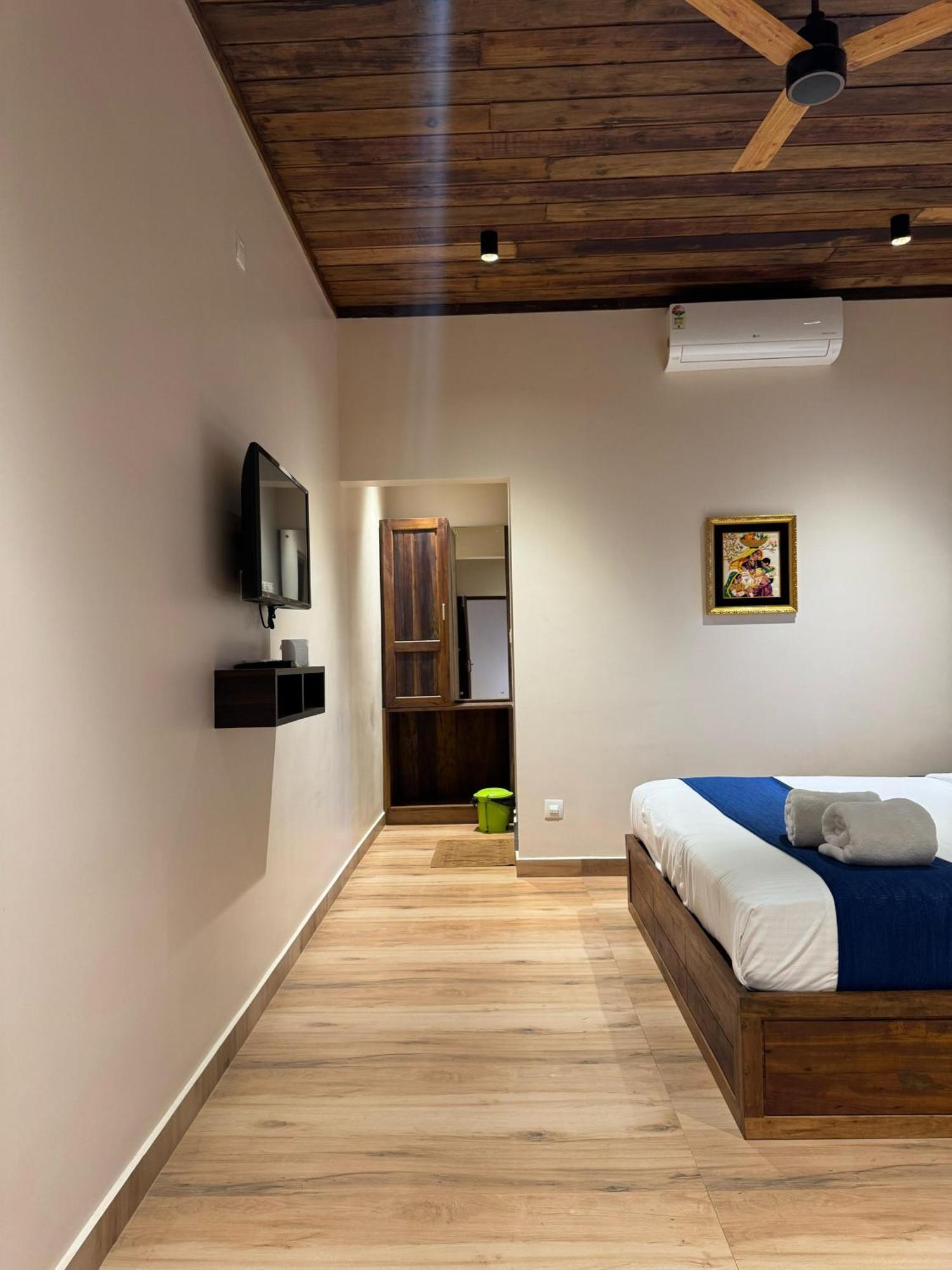 Munnar Blue Mist Bed and Breakfast Buitenkant foto