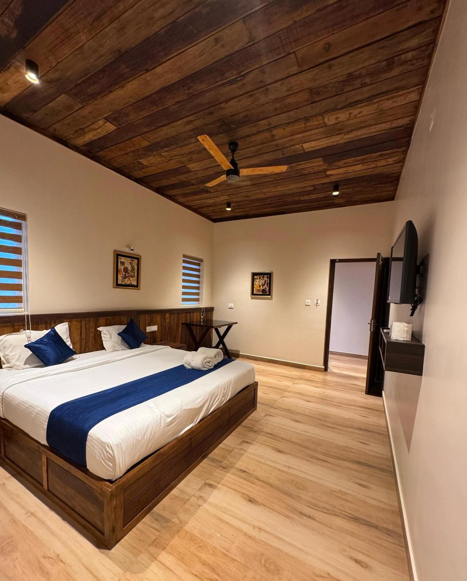 Munnar Blue Mist Bed and Breakfast Buitenkant foto