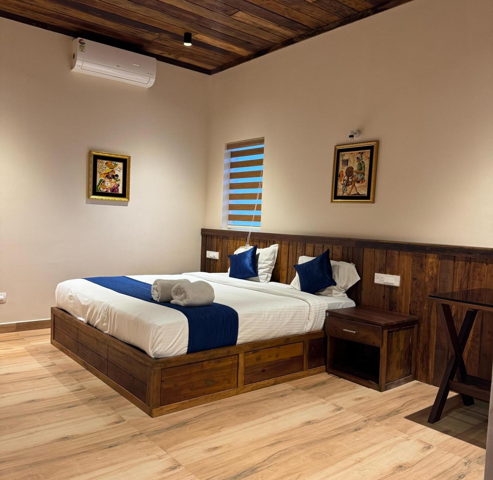 Munnar Blue Mist Bed and Breakfast Buitenkant foto